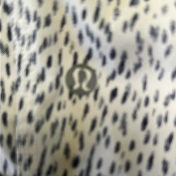 lululemon athletica Black and White Athletic Shorts - Picture 2 of 4